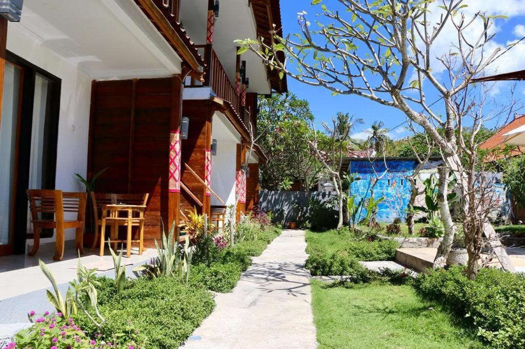 The Welcome Inn Batununggul Extérieur photo